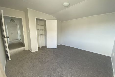 Photo of property in 37 Seaward Place, Wattle Downs, Auckland, 2103