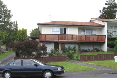 Photo of property in 2/6 Wickstead Place, Massey, Auckland, 0614