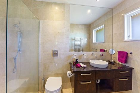 Photo of property in 52-56 Winara Avenue, Waikanae, 5036