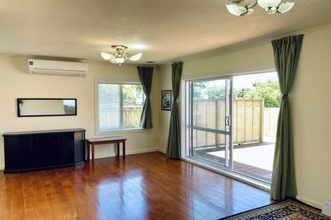 Photo of property in 11 Waipani Road, Te Atatu Peninsula, Auckland, 0610