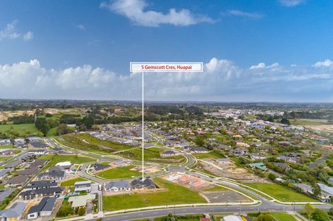 Photo of property in 5 Gemscott Crescent, Huapai, Kumeu, 0810