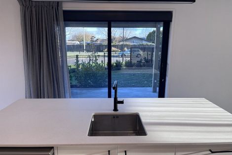 Photo of property in 38 Miromiro Street, Broomfield, Christchurch, 8042