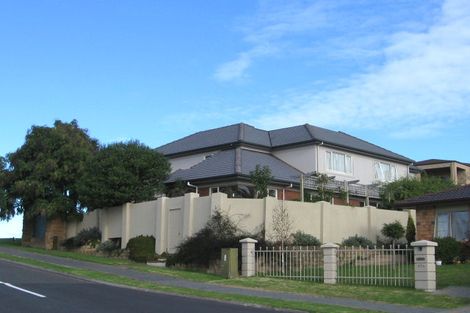 Photo of property in 2 Haven Crest, Somerville, Auckland, 2014