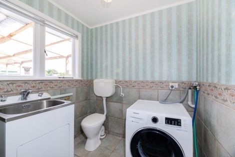 Photo of property in 178 Lincoln Road, Henderson, Auckland, 0610