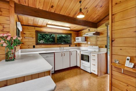 Photo of property in 65 Veale Road, Ridgewood, New Plymouth, 4371