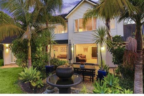 Photo of property in 2 Oscar Road, Greenhithe, Auckland, 0632