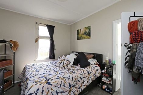 Photo of property in 814 Alexandra Street, Parkvale, Hastings, 4122