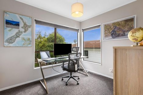 Photo of property in 11 Picketboat Lane, Whitby, Porirua, 5024