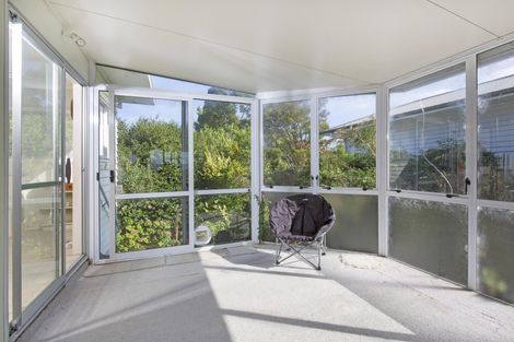 Photo of property in 6 Fenton Terrace, Cockle Bay, Auckland, 2014