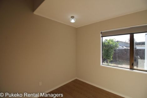 Photo of property in 1/23 Beaumaris Way, Conifer Grove, Takanini, 2112
