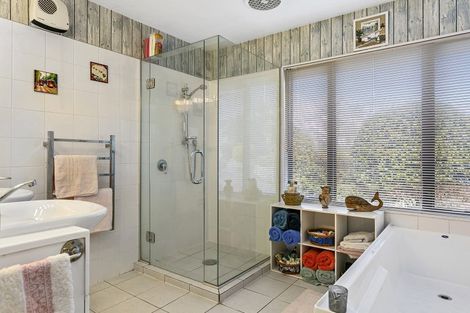 Photo of property in 9 Kahurangi Drive, Rangatira Park, Taupo, 3330