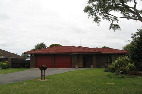 Photo of property in 7 Framalda Place, Conifer Grove, Takanini, 2112