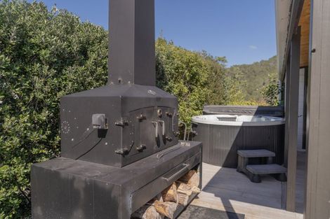 Photo of property in 77 Grange Road, Hahei, Whitianga, 3591