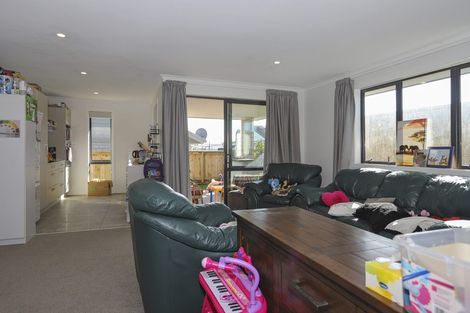 Photo of property in 15 Richardson Road, Omokoroa, 3114
