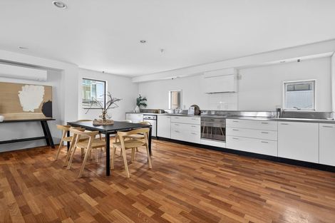 Photo of property in 294i Montreal Street, Christchurch Central, Christchurch, 8013