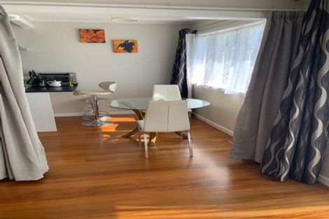 Photo of property in 7 Tatau Way, Te Atatu Peninsula, Auckland, 0610