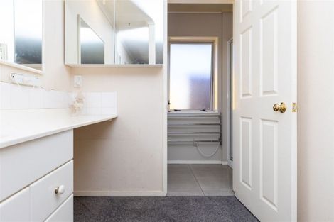 Photo of property in 13 Aloma Way, Glenview, Hamilton, 3206