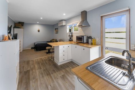 Photo of property in 16 Malthouse Crescent, Brightwater, 7022