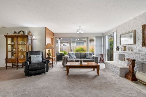 Photo of property in 35 Teesdale Street, Burnside, Christchurch, 8053