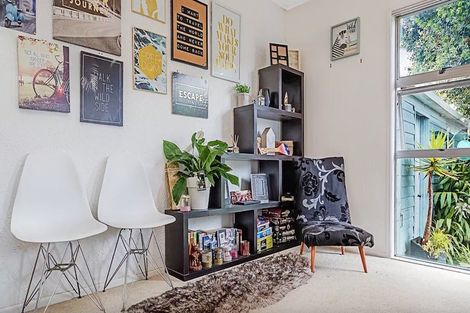 Photo of property in 423 Bucklands Beach Road, Bucklands Beach, Auckland, 2012