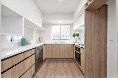 Photo of property in 13 Eroni Clarke Close, Flat Bush, Auckland, 2019