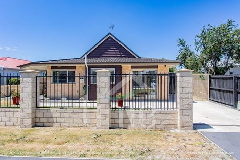 Photo of property in 3 Reeves Road, Rangiora, 7400