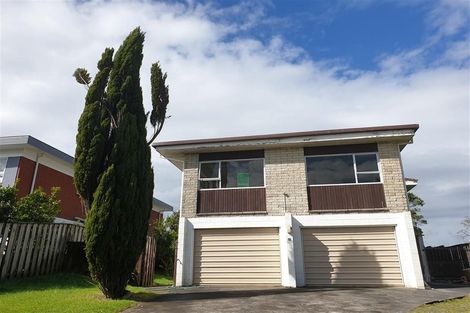 Photo of property in 86 Gossamer Drive, Pakuranga Heights, Auckland, 2010