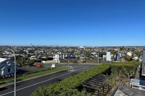 Photo of property in 11 Katui Street, Castor Bay, Auckland, 0620