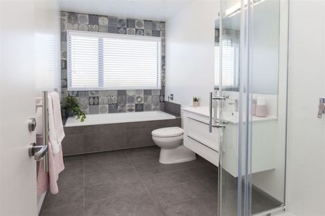 Photo of property in 18 Kingsbridge West, Burwood, Christchurch, 8083