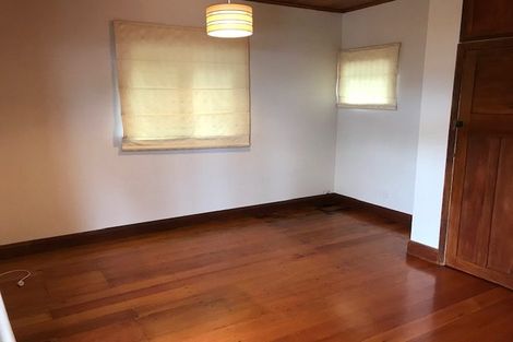 Photo of property in 11 Highbury Crescent, Highbury, Wellington, 6012