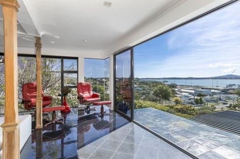 Photo of property in 1/1 Richmond Avenue, Northcote Point, Auckland, 0627