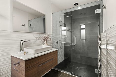 Photo of property in 5 Rich Rise, Havelock North, 4130