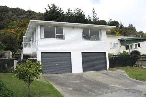 Photo of property in 22 Trelawney Road, Wainuiomata, Lower Hutt, 5014