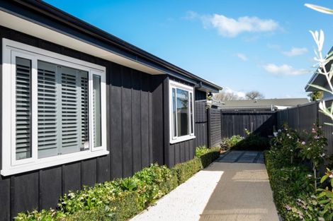 Photo of property in 5 Raven Grove, Havelock North, 4130