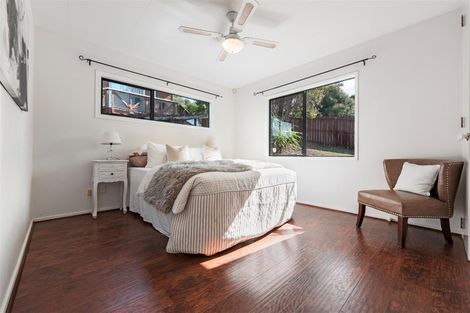 Photo of property in 1/3 Valecrest Place, Bayview, Auckland, 0629