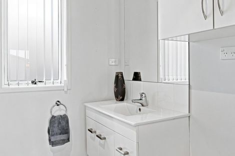 Photo of property in 11/702 Kamahi Crescent, Papamoa Beach, Papamoa, 3118
