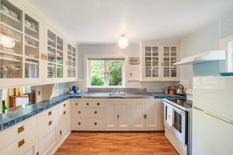 Photo of property in 51 Chatsworth Road, Silverstream, Upper Hutt, 5019