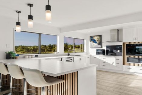 Photo of property in 1235 Omanawa Road, Omanawa, Tauranga, 3171