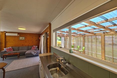 Photo of property in 70 Edward Street, Coromandel, 3506