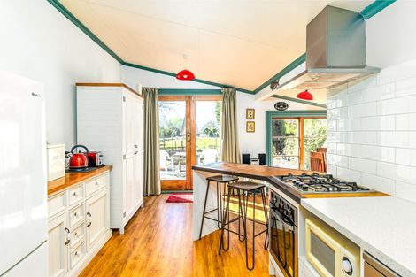 Photo of property in 140 Main Road, Pleasant Point, 7903