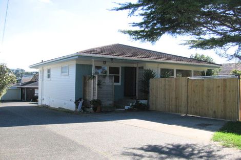 Photo of property in 2/508 East Coast Road, Windsor Park, Auckland, 0630