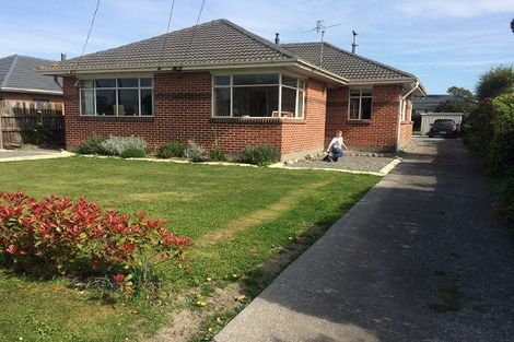 Photo of property in 2 Nyoli Street, Northcote, Christchurch, 8052