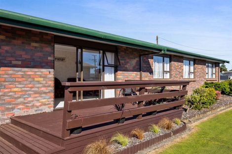 Photo of property in 18 Rimu Street, Hawera, 4610