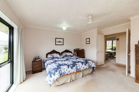 Photo of property in 27 Caroline Crescent, Highbury, Palmerston North, 4412