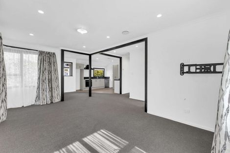 Photo of property in 9 Falstaff Street, Stratford, 4332