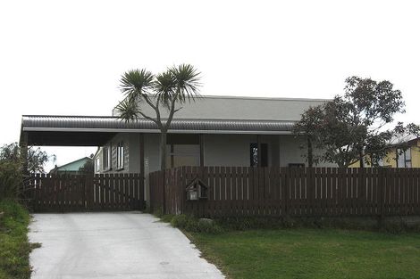 Photo of property in 27 Ruapehu Street, Castlecliff, Whanganui, 4501