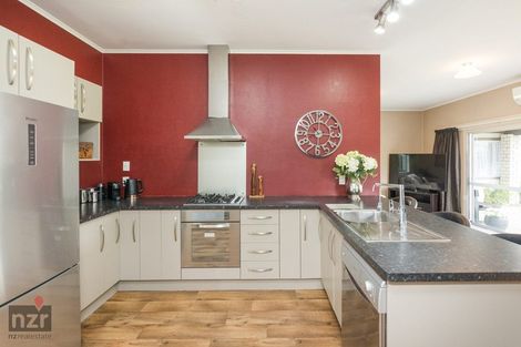 Photo of property in 18 Queen Street, Feilding, 4702