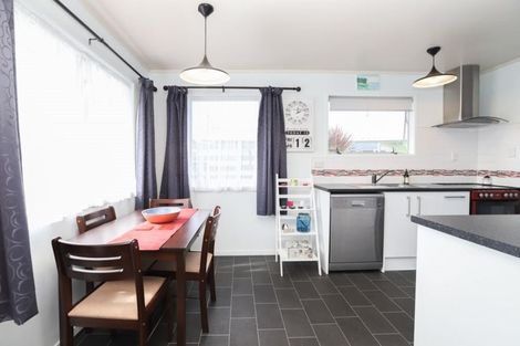 Photo of property in 12 Camden Place, Pukete, Hamilton, 3200