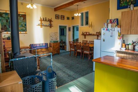 Photo of property in 21 Peel Street, Lawrence, 9532