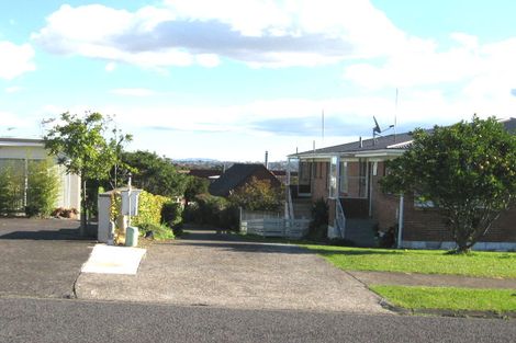 Photo of property in 1/64 Sorrel Crescent, Bucklands Beach, Auckland, 2012
